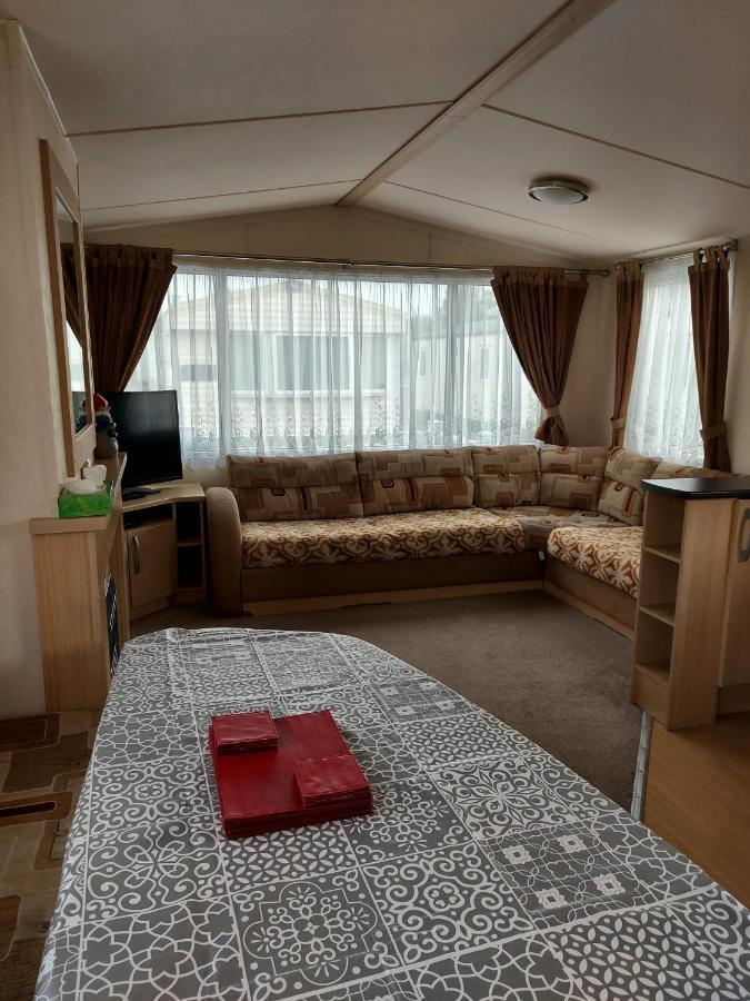6 Berth Pet Friendly Caravan On Sandy Glade Berrow Eksteriør bilde